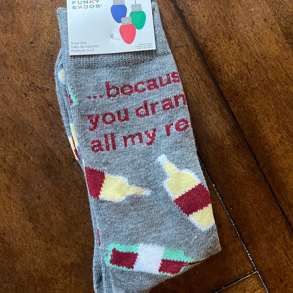 Nwt Wine socks